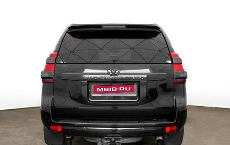 Toyota Land Cruiser Prado 150 рестайлинг 2, 2014 год, 2 850 000 рублей, 4 фотография
