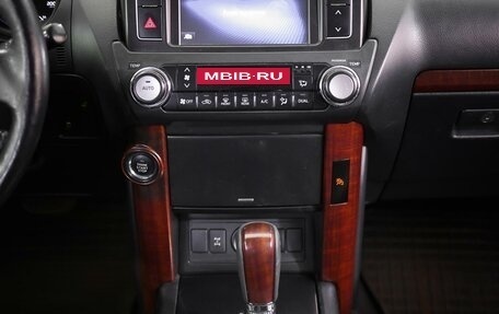 Toyota Land Cruiser Prado 150 рестайлинг 2, 2014 год, 2 850 000 рублей, 13 фотография