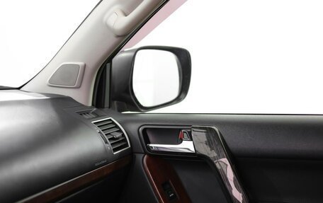 Toyota Land Cruiser Prado 150 рестайлинг 2, 2014 год, 2 850 000 рублей, 15 фотография