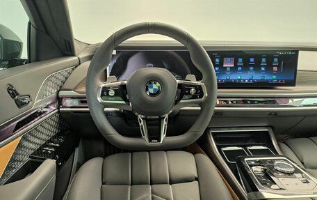 BMW 7 серия, 2025 год, 21 200 000 рублей, 14 фотография