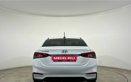 Hyundai Solaris II рестайлинг, 2018 год, 1 230 000 рублей, 3 фотография