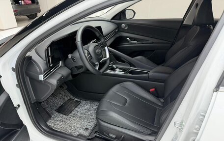 Hyundai Elantra, 2022 год, 1 400 000 рублей, 10 фотография