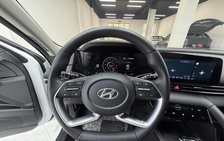 Hyundai Elantra, 2022 год, 1 400 000 рублей, 8 фотография