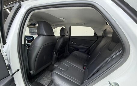 Hyundai Elantra, 2022 год, 1 400 000 рублей, 19 фотография