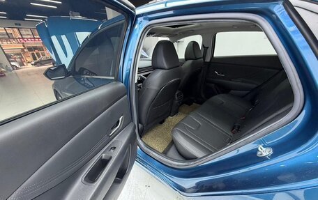 Hyundai Elantra, 2022 год, 1 400 000 рублей, 18 фотография