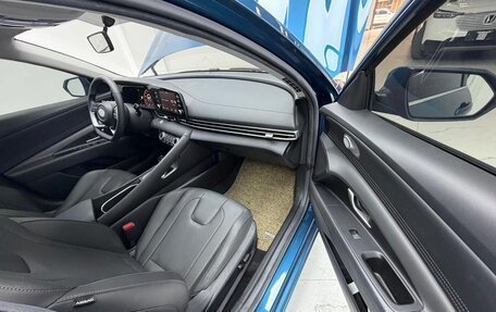 Hyundai Elantra, 2022 год, 1 400 000 рублей, 16 фотография