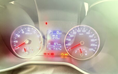 KIA Rio IV, 2018 год, 1 300 000 рублей, 12 фотография