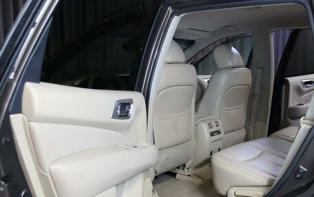 Nissan Pathfinder, 2016 год, 1 549 000 рублей, 6 фотография
