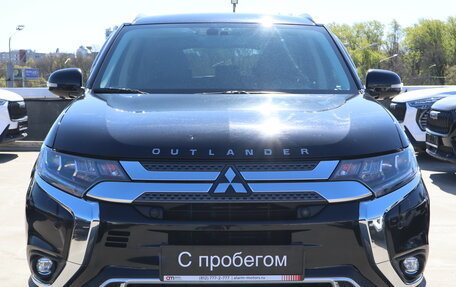 Mitsubishi Outlander III рестайлинг 3, 2021 год, 2 859 000 рублей, 2 фотография