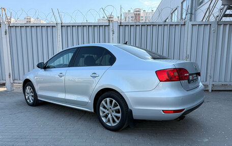 Volkswagen Jetta VI, 2011 год, 850 000 рублей, 3 фотография