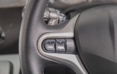Honda Stream II, 2013 год, 1 299 000 рублей, 14 фотография
