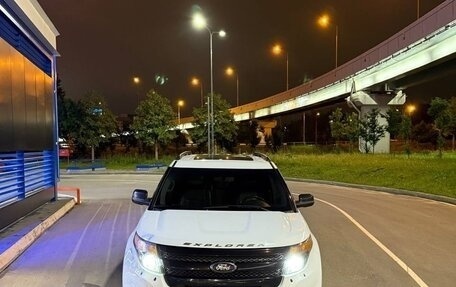Ford Explorer VI, 2013 год, 2 150 000 рублей, 2 фотография