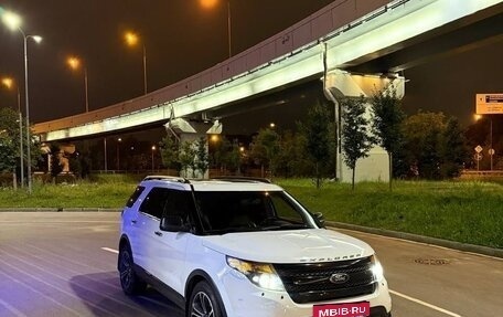 Ford Explorer VI, 2013 год, 2 150 000 рублей, 3 фотография