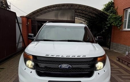 Ford Explorer VI, 2013 год, 2 150 000 рублей, 6 фотография