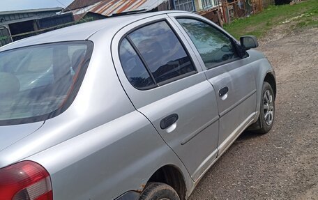 Toyota Echo, 2002 год, 150 000 рублей, 7 фотография