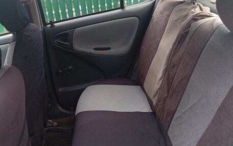 Toyota Echo, 2002 год, 150 000 рублей, 4 фотография