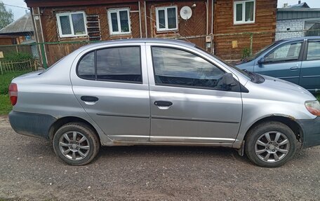 Toyota Echo, 2002 год, 150 000 рублей, 17 фотография