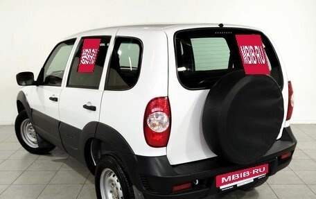 Chevrolet Niva I рестайлинг, 2018 год, 810 000 рублей, 7 фотография