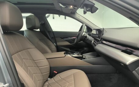BMW 5 серия, 2025 год, 11 100 000 рублей, 11 фотография
