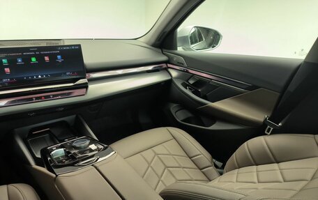 BMW 5 серия, 2025 год, 11 100 000 рублей, 15 фотография