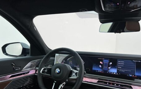 BMW 7 серия, 2025 год, 26 900 000 рублей, 13 фотография