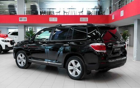 Toyota Highlander III, 2012 год, 1 850 000 рублей, 4 фотография