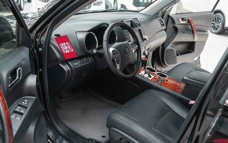 Toyota Highlander III, 2012 год, 1 850 000 рублей, 6 фотография