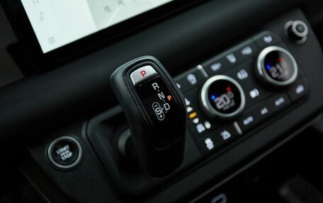 Land Rover Defender II, 2020 год, 5 200 000 рублей, 23 фотография