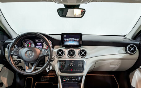 Mercedes-Benz GLA, 2016 год, 2 450 000 рублей, 14 фотография