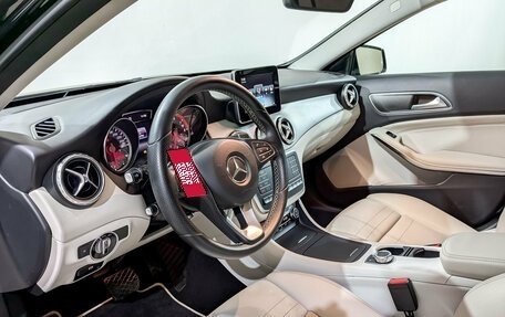 Mercedes-Benz GLA, 2016 год, 2 450 000 рублей, 16 фотография