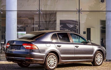 Skoda Superb III рестайлинг, 2013 год, 1 025 000 рублей, 6 фотография