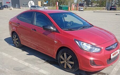 Hyundai Solaris II рестайлинг, 2013 год, 550 000 рублей, 6 фотография