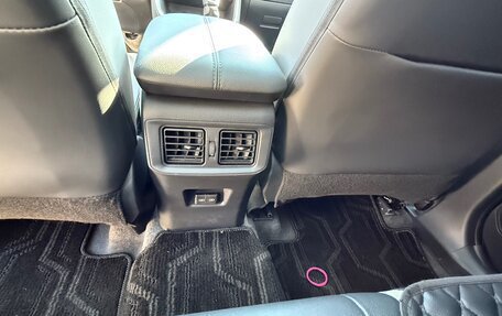 Toyota RAV4, 2024 год, 3 850 000 рублей, 9 фотография