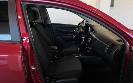 KIA Rio IV, 2021 год, 2 155 000 рублей, 28 фотография