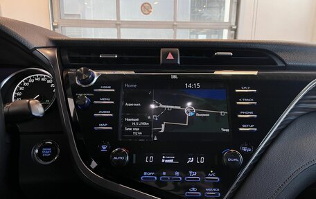 Toyota Camry, 2018 год, 2 740 000 рублей, 13 фотография