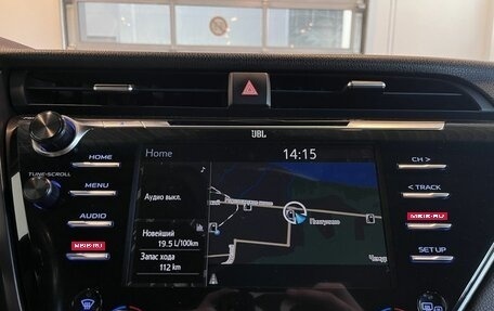 Toyota Camry, 2018 год, 2 740 000 рублей, 14 фотография