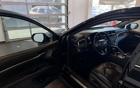 Toyota Camry, 2018 год, 2 740 000 рублей, 21 фотография