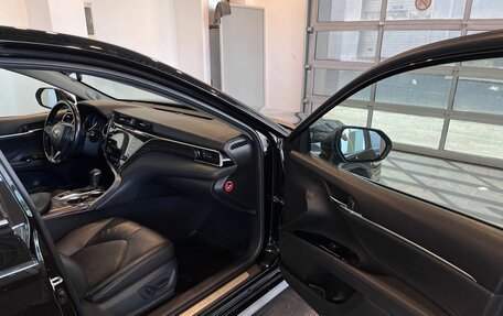 Toyota Camry, 2018 год, 2 740 000 рублей, 27 фотография
