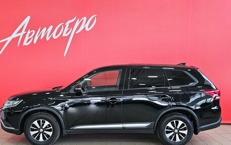 Mitsubishi Outlander III рестайлинг 3, 2019 год, 2 235 000 рублей, 2 фотография