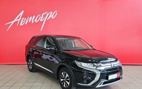 Mitsubishi Outlander III рестайлинг 3, 2019 год, 2 235 000 рублей, 7 фотография