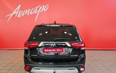 Mitsubishi Outlander III рестайлинг 3, 2019 год, 2 235 000 рублей, 4 фотография