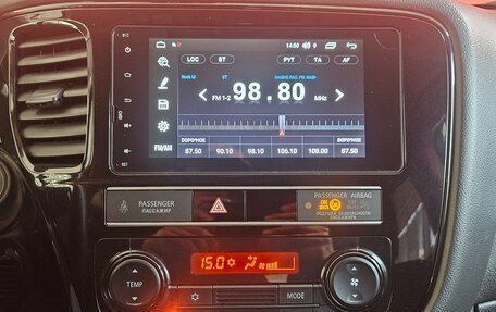 Mitsubishi Outlander III рестайлинг 3, 2019 год, 2 235 000 рублей, 14 фотография