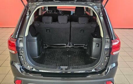 Mitsubishi Outlander III рестайлинг 3, 2019 год, 2 235 000 рублей, 17 фотография