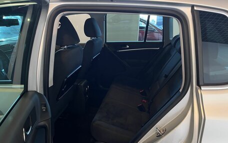 Volkswagen Tiguan I, 2012 год, 1 490 000 рублей, 24 фотография