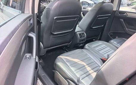 Volkswagen Touran III, 2021 год, 1 383 000 рублей, 7 фотография
