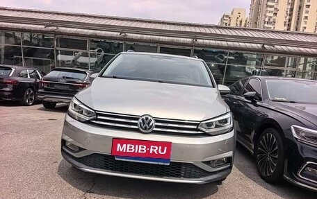 Volkswagen Touran III, 2021 год, 1 383 000 рублей, 3 фотография