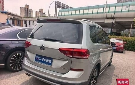 Volkswagen Touran III, 2021 год, 1 383 000 рублей, 4 фотография