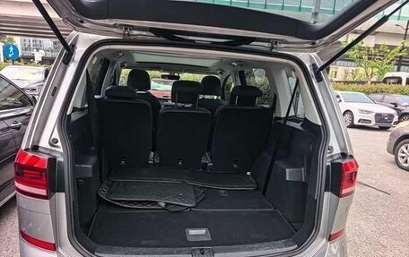 Volkswagen Touran III, 2021 год, 1 383 000 рублей, 16 фотография