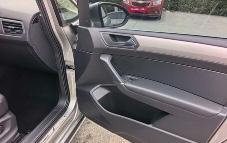Volkswagen Touran III, 2021 год, 1 383 000 рублей, 19 фотография