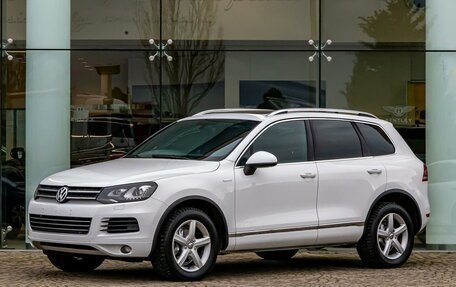 Volkswagen Touareg III, 2013 год, 1 975 000 рублей, 1 фотография
